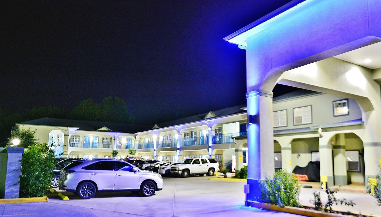 Scottish Inn And Suites Alvin Exterior foto